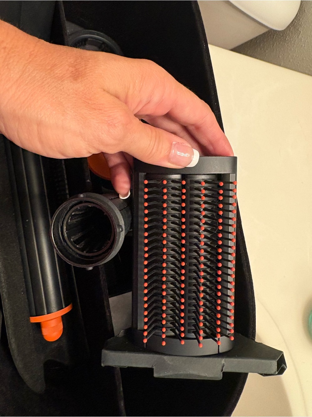 Dyson Airwrap i.d. Multi-Styler in blue and orange - Picture 6 of 12